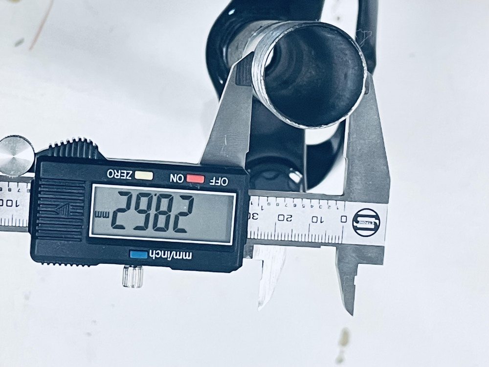 Вилка 29" аморт сталь резьбовая 1/8 Disk, код 33173