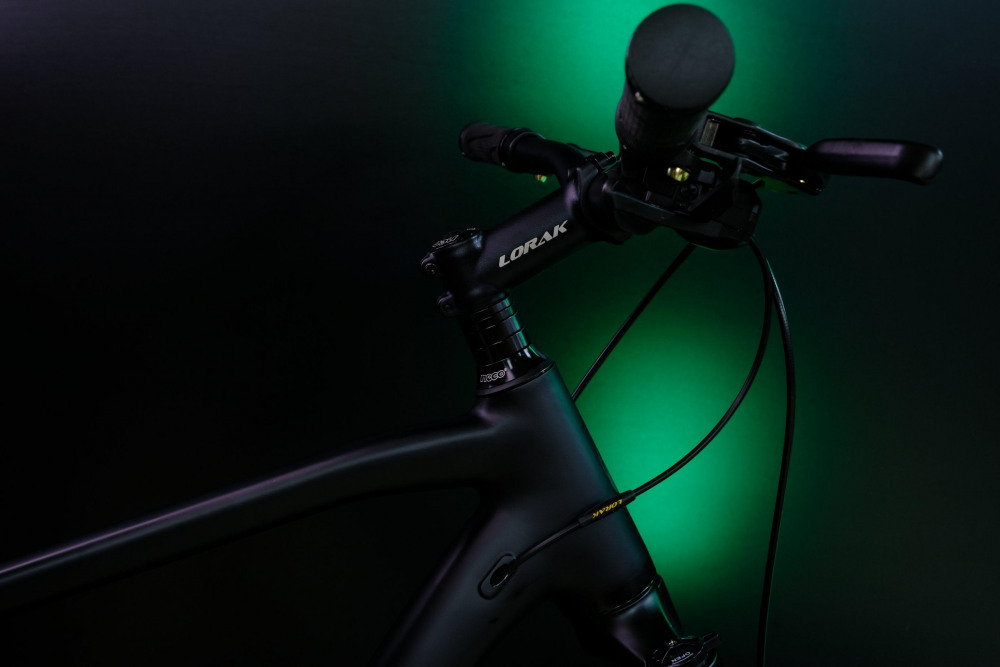 LORAK Sel 9000 8 sp Матовый Чёрный/Зелёный 21р (на рост 183-190)